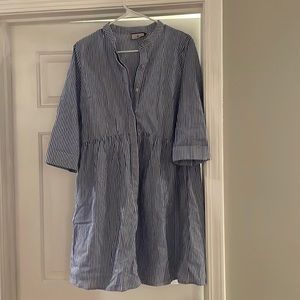 Tuckernuck striped blue & white button up dress. Size medium. Never worn.